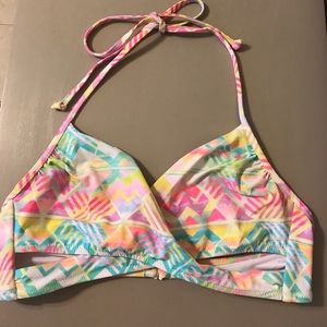 Cute, colorful swim top!